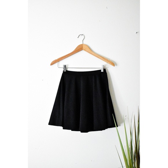 Made By Johnny Dresses & Skirts - Made By Johnny Skater Skirt Women Medium‎ Black Modern High Waist Mini Flared